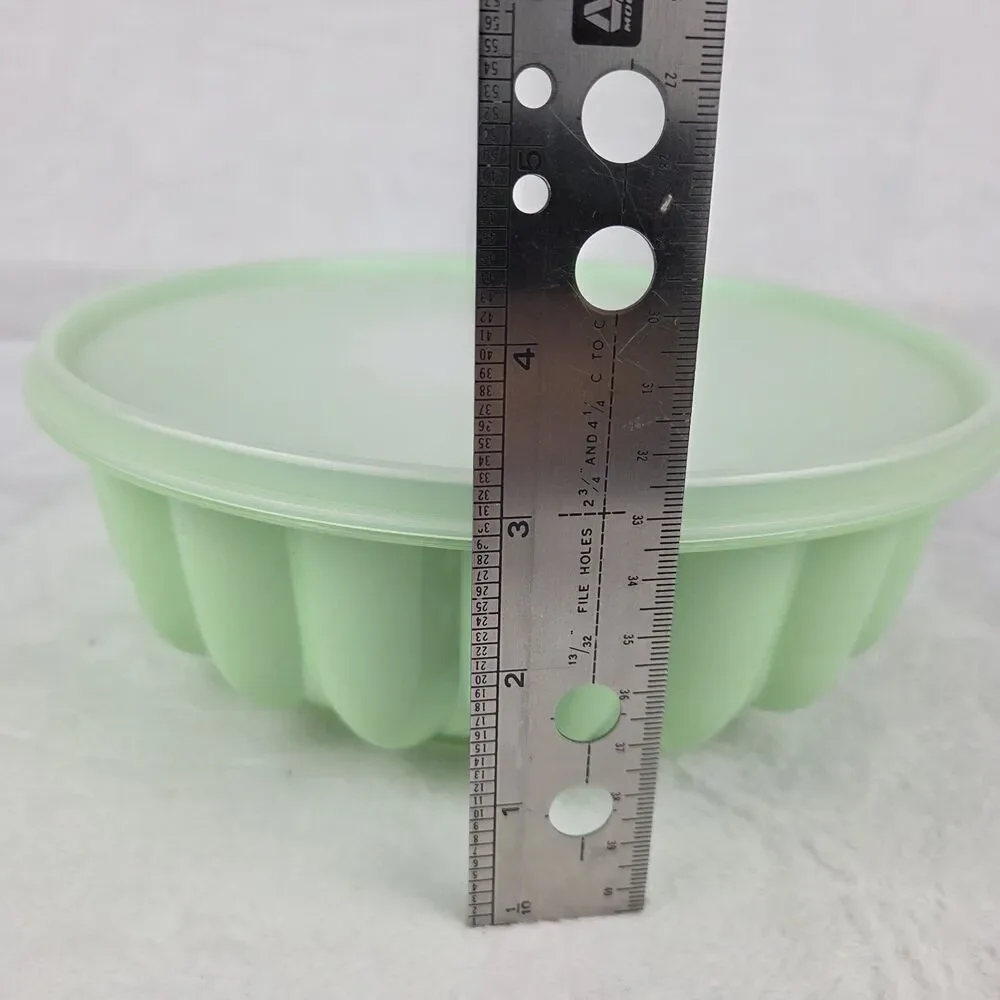 3 Piece Vintage Tupperware Jello Mold Mint‎ Green Clear Lid Holiday Storage